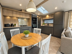 Dining- click for photo gallery